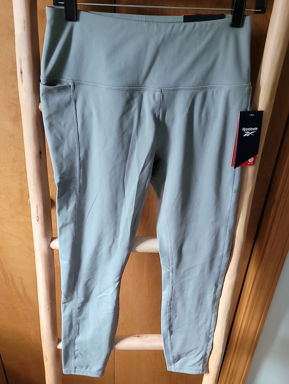 Reebok Womens 7/8 Sage Green Active Leggings